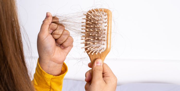 Les meilleurs soins anti-chute de cheveux
